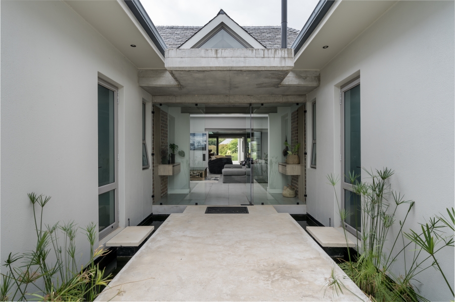 4 Bedroom Property for Sale in Pearl Valley at Val de Vie Western Cape